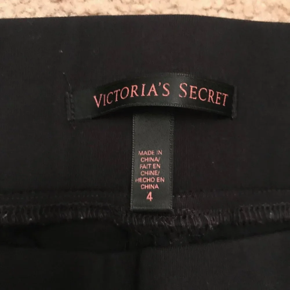🍓Victoria's Secret Straight Leg Leather Detail Pants